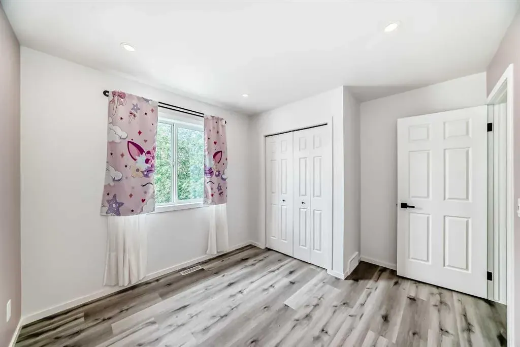 12650 Coventry Hills Way NE