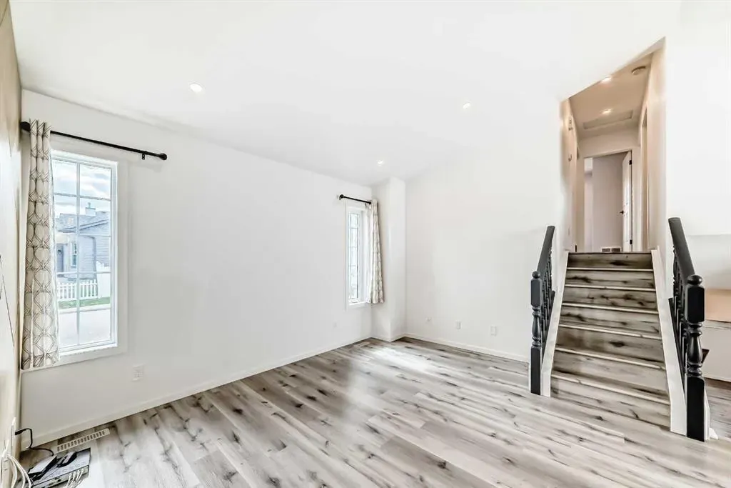 12650 Coventry Hills Way NE