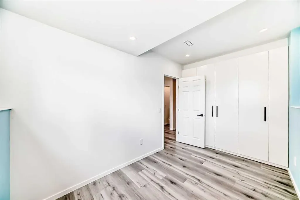 12650 Coventry Hills Way NE