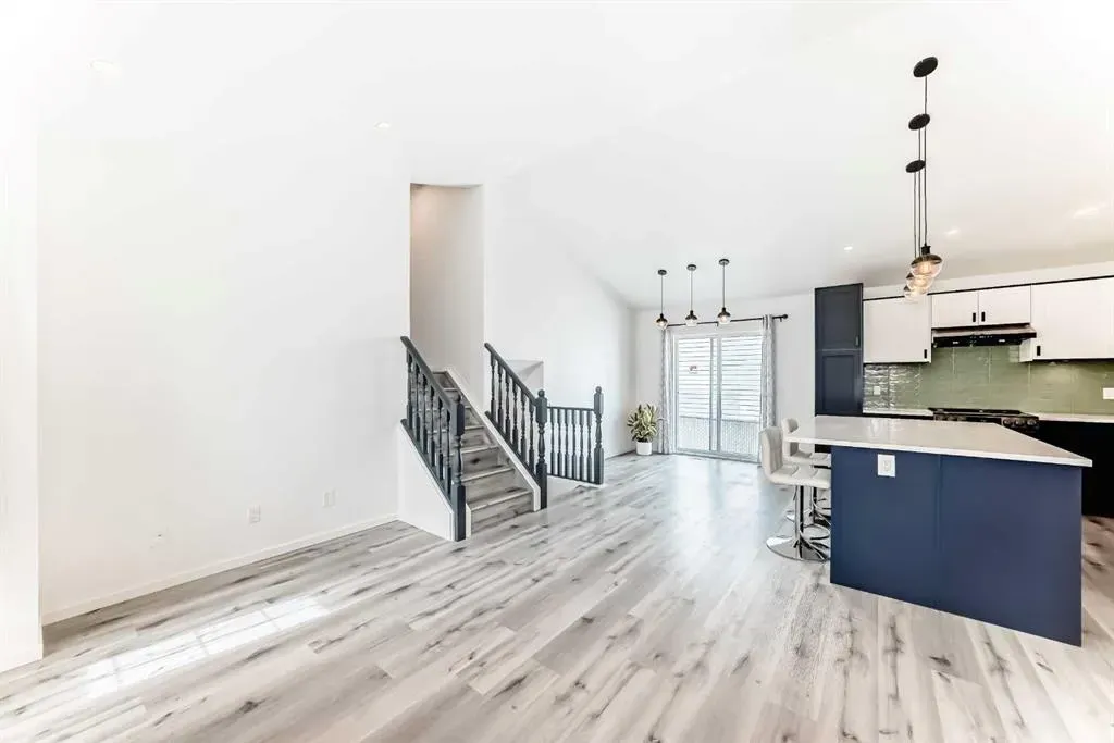 12650 Coventry Hills Way NE