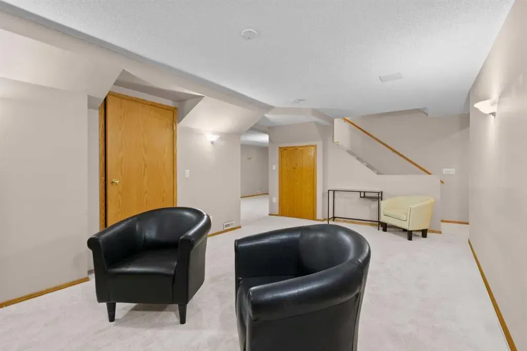 104 Hampshire Close NW