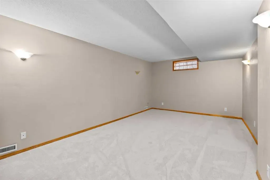 104 Hampshire Close NW