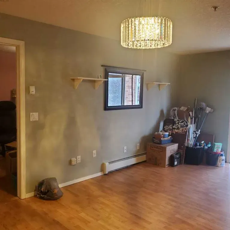 165 Manora Place NE, #222