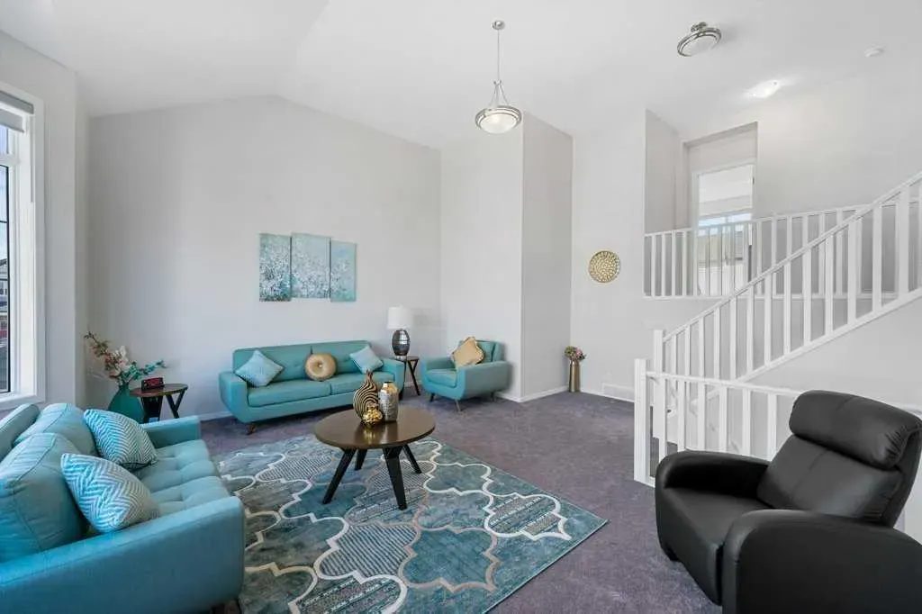 2091 Windbury Crescent SW