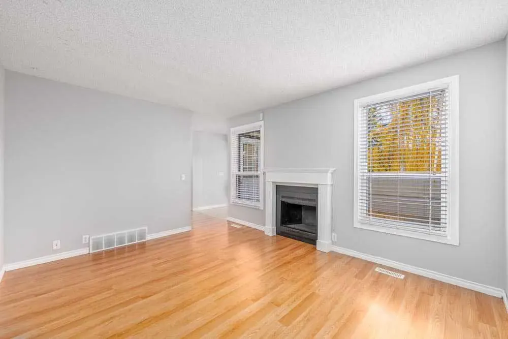 3200 60 Street NE, #4