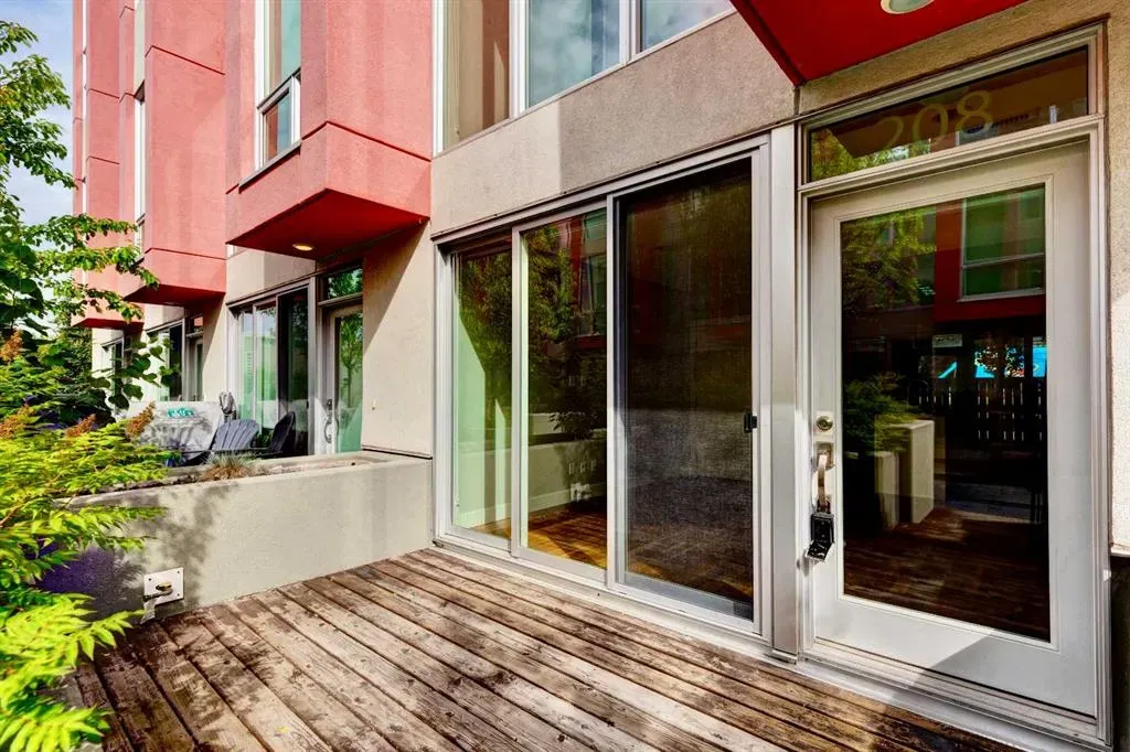 2717 17 Street SW, #208