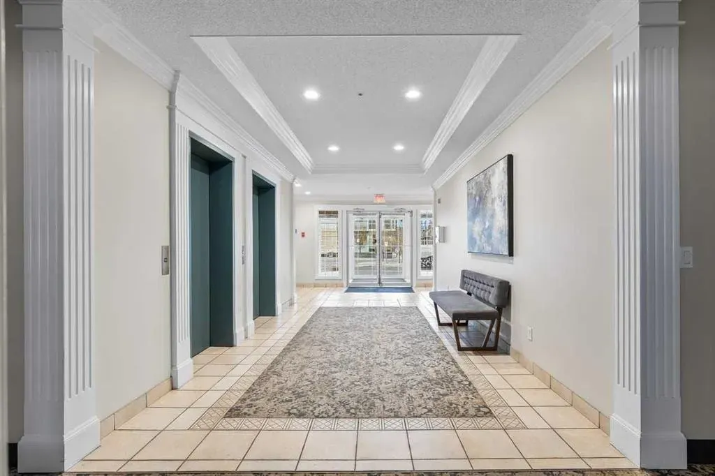 2144 Paliswood Road SW, #206