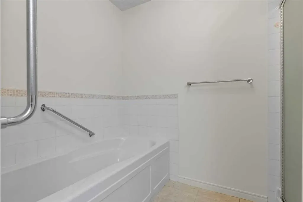 2144 Paliswood Road SW, #206