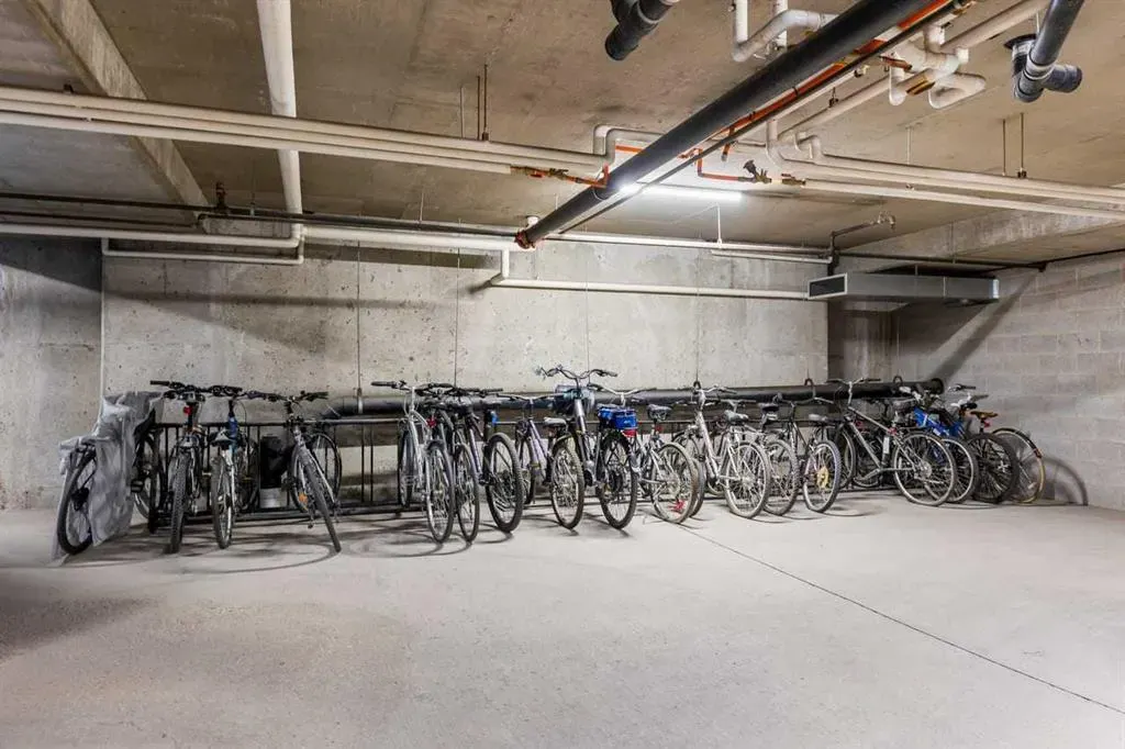 2144 Paliswood Road SW, #206