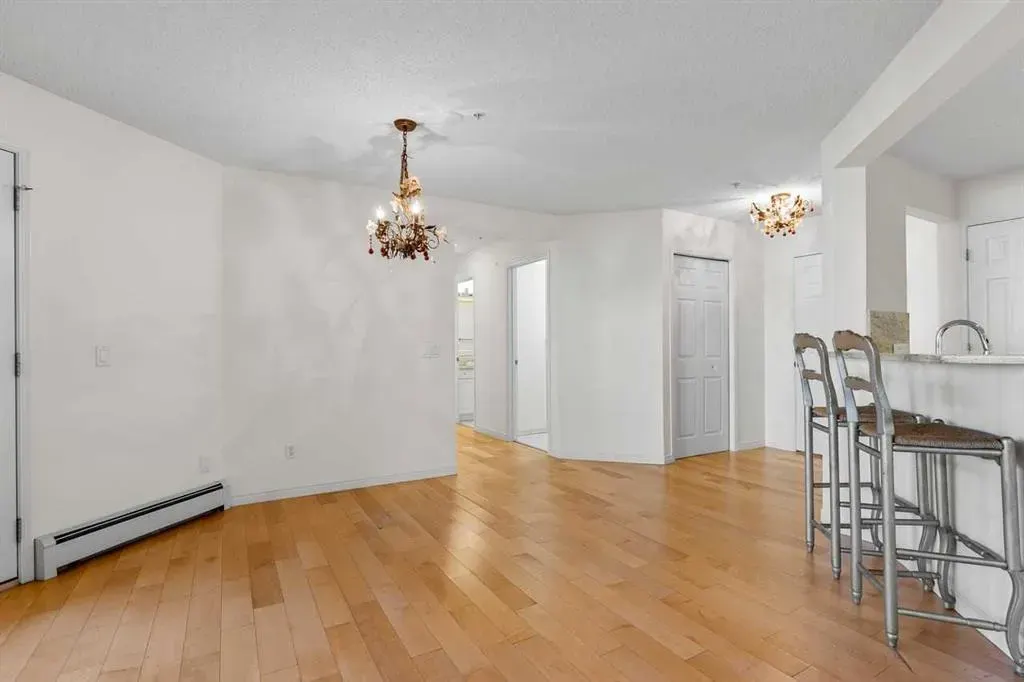 2144 Paliswood Road SW, #206