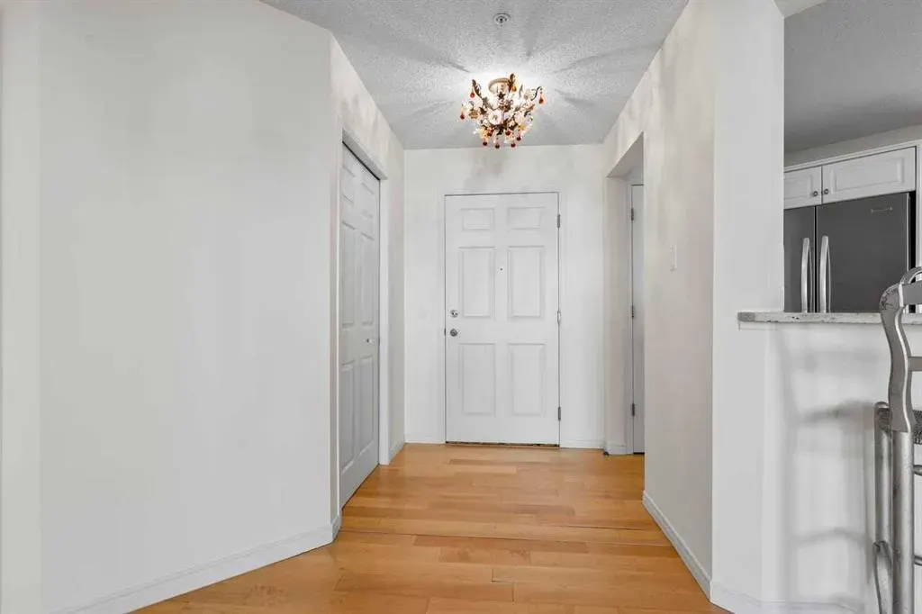 2144 Paliswood Road SW, #206