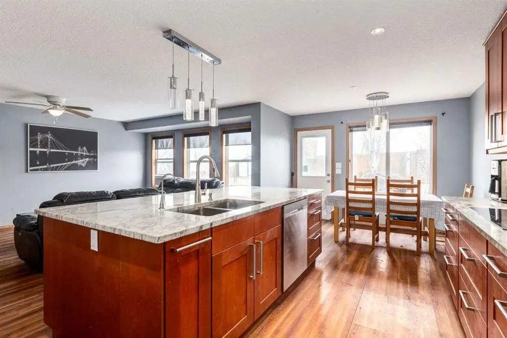 191 Panamount Heights NW