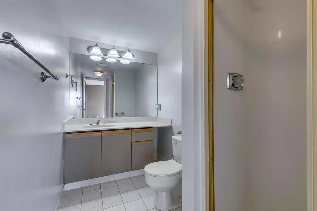 333 2 Avenue NE, #303