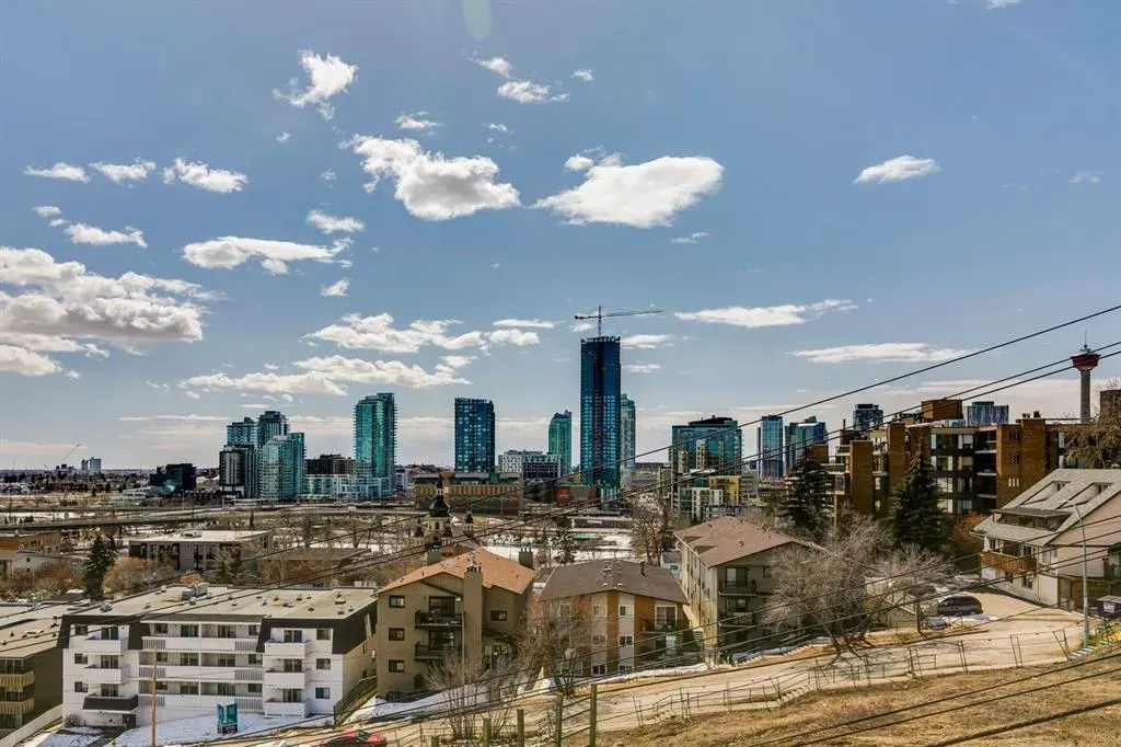 333 2 Avenue NE, #303