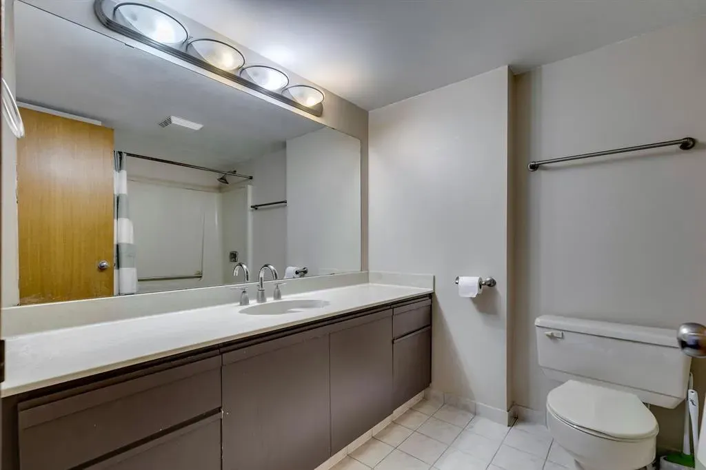 333 2 Avenue NE, #303