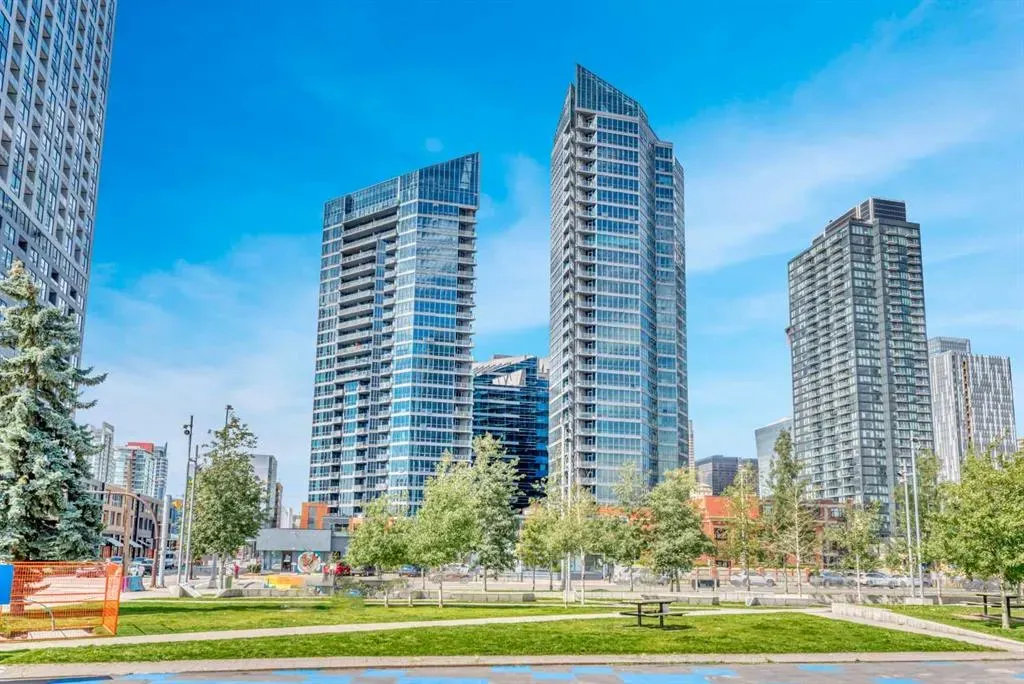 220 12 Avenue SE, #2405