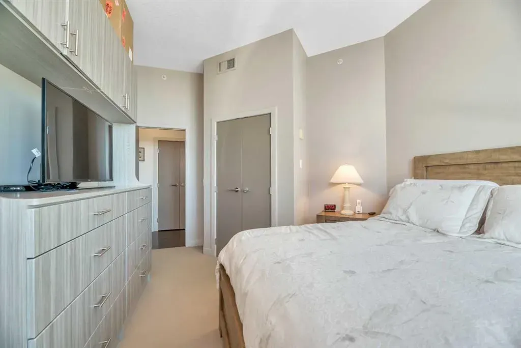 220 12 Avenue SE, #2405