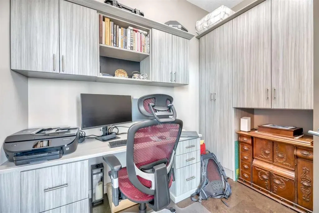 220 12 Avenue SE, #2405