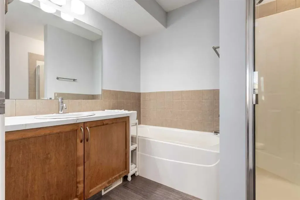 90 Tuscany Springs Hill NW