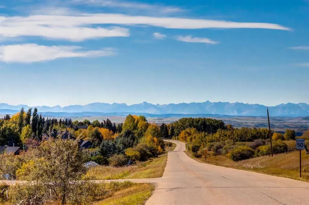 90 Tuscany Springs Hill NW