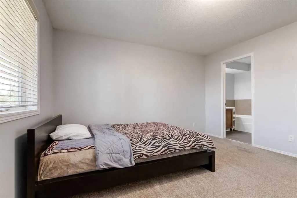 90 Tuscany Springs Hill NW