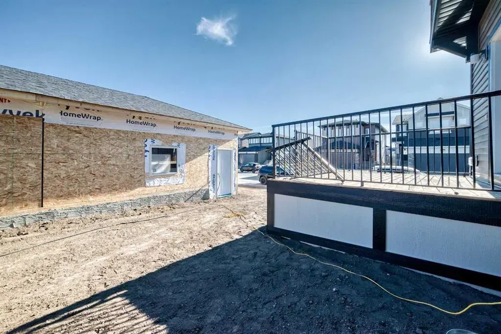 1001 REYNOLDS Crescent SW