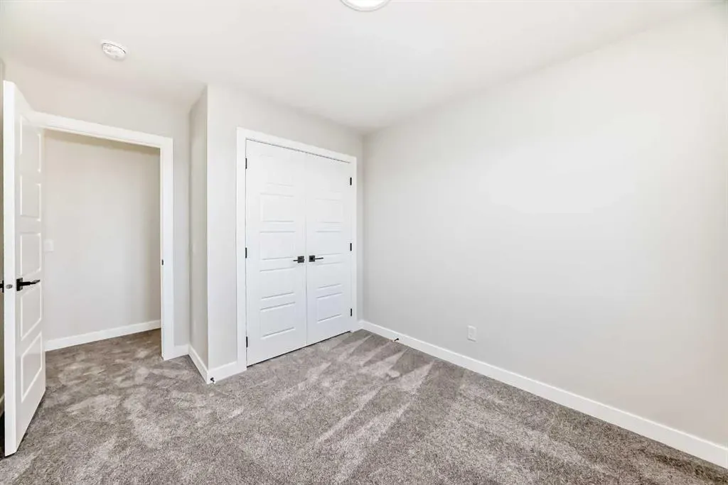 1001 REYNOLDS Crescent SW