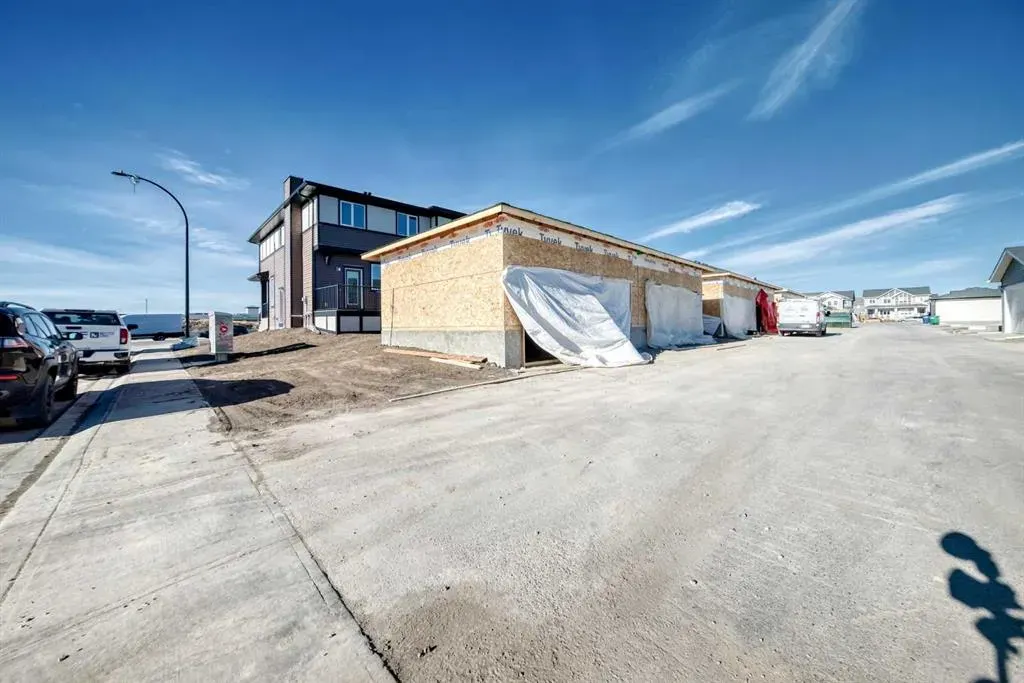 1001 REYNOLDS Crescent SW