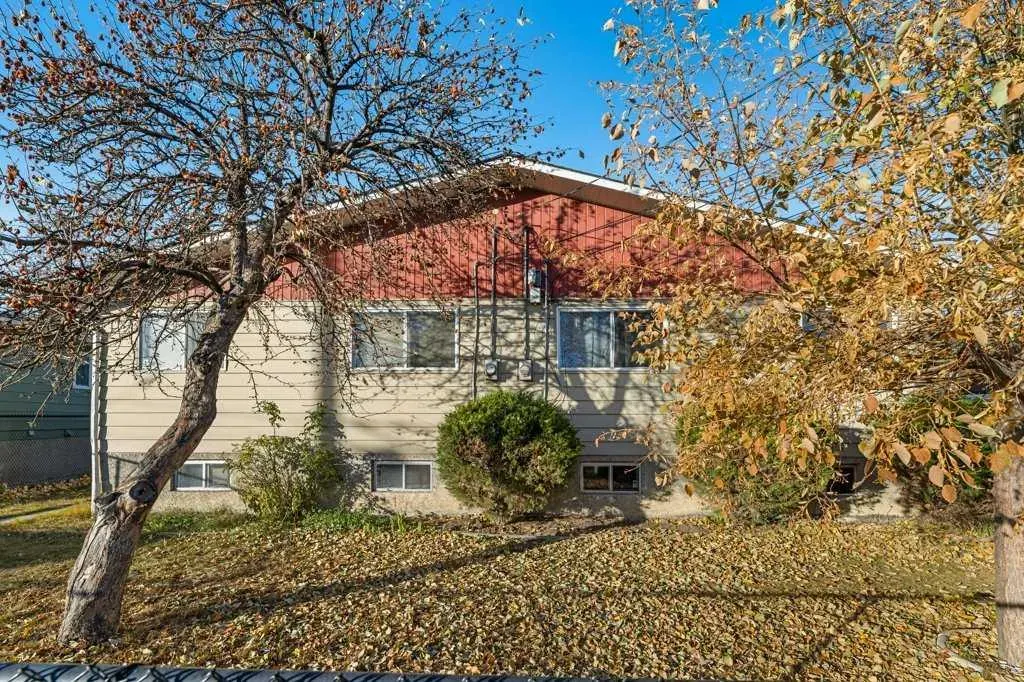 53,55 Dovercliffe Way SE