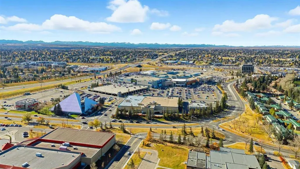 723 Willamette Drive SE