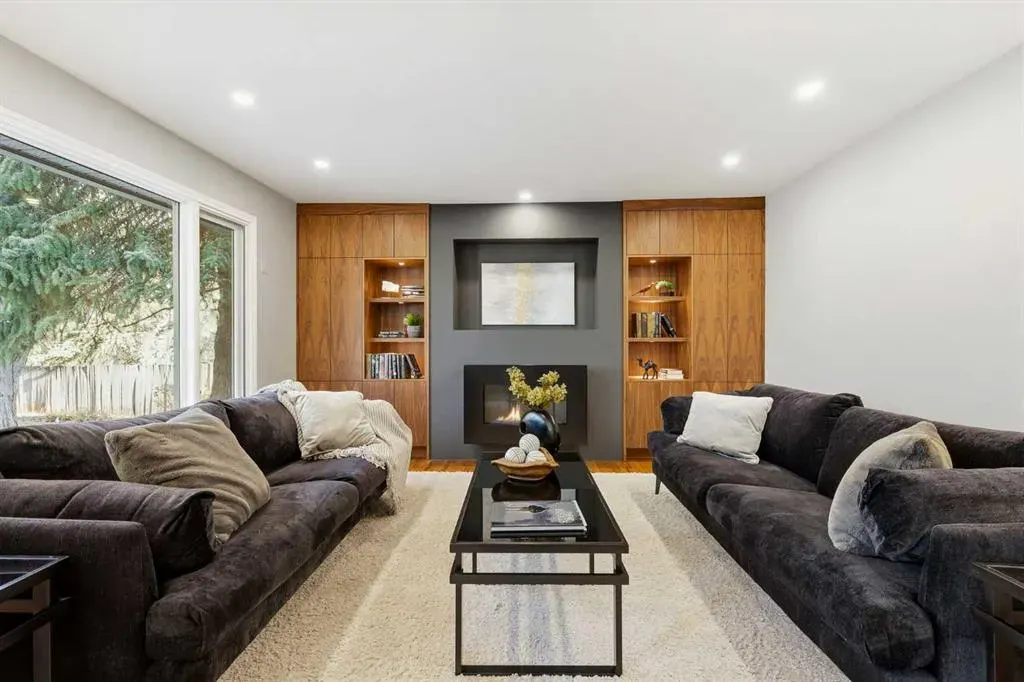 723 Willamette Drive SE