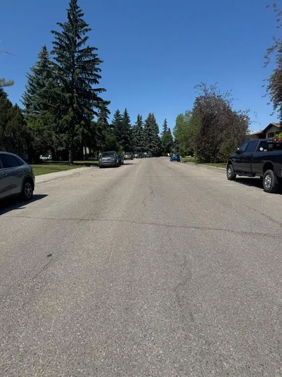 431 Queen Charlotte Drive SE