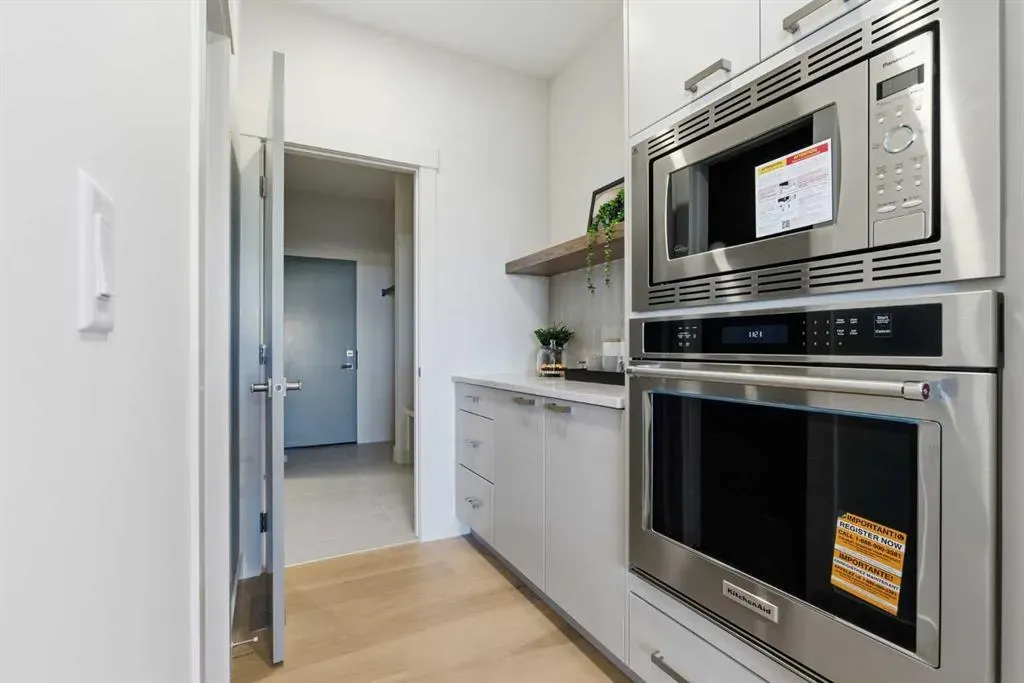 11 Rowmont Gardens NW