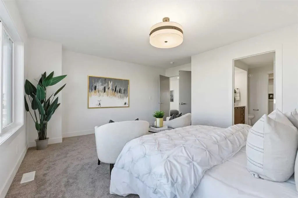 11 Rowmont Gardens NW