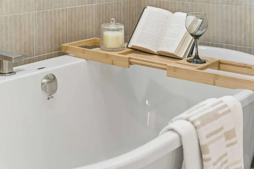 11 Rowmont Gardens NW