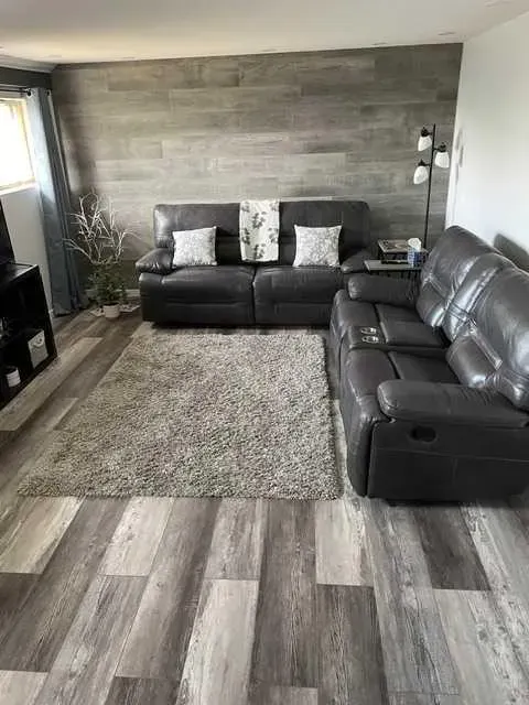 11409 103 Street Street