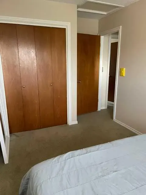 11409 103 Street Street