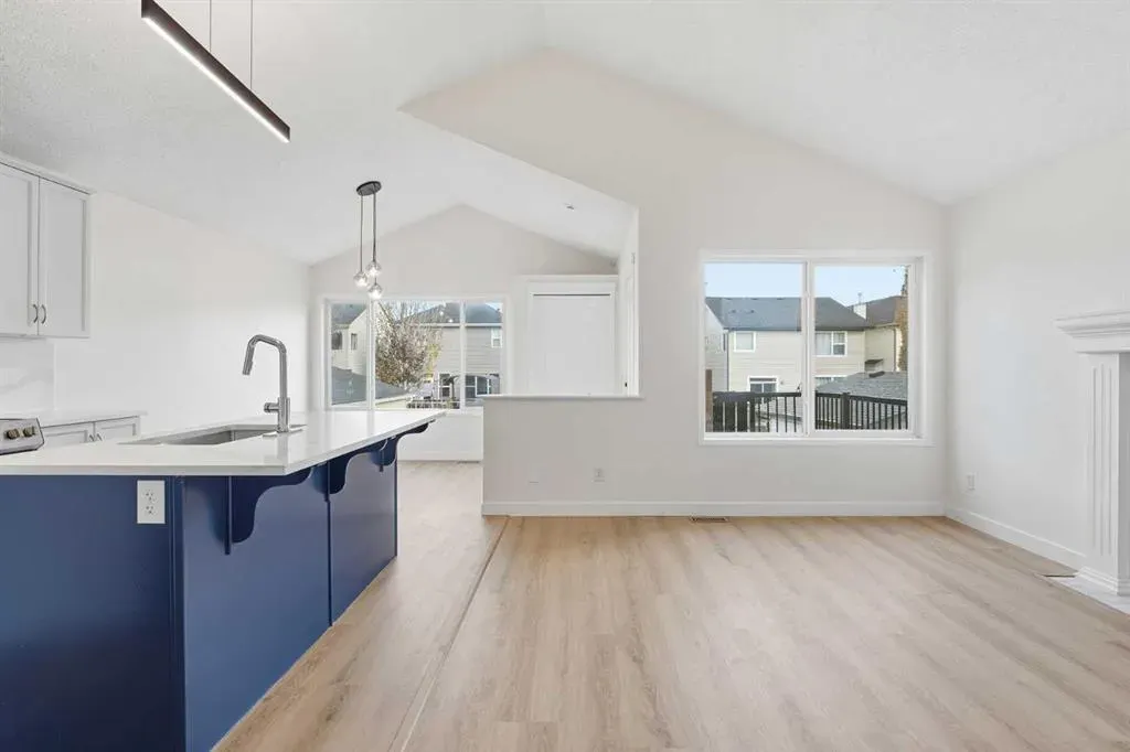 196 Copperstone Terrace SE