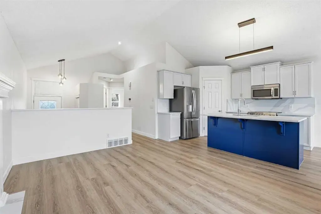 196 Copperstone Terrace SE