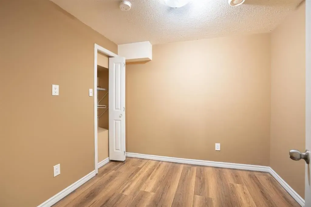 269 Skyview Shores Manor NE