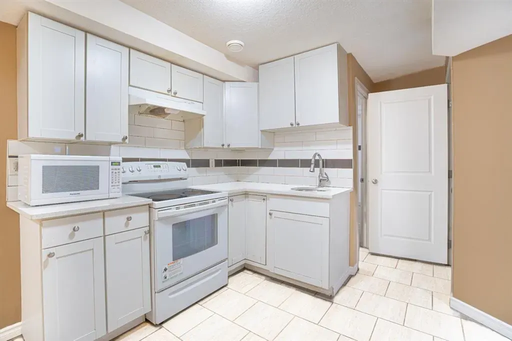 269 Skyview Shores Manor NE