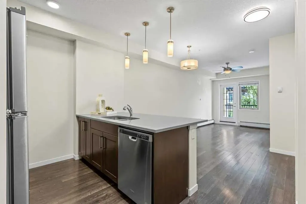 10 Mahogany Mews SE, #218