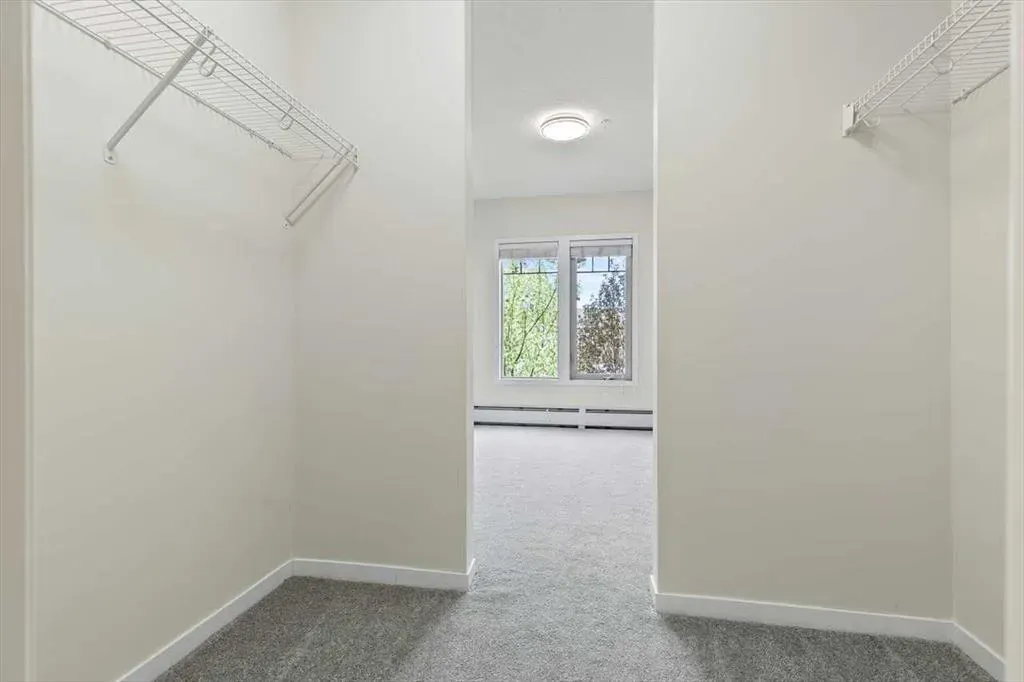 10 Mahogany Mews SE, #218