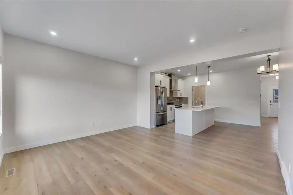 1489 Bayview Point SW