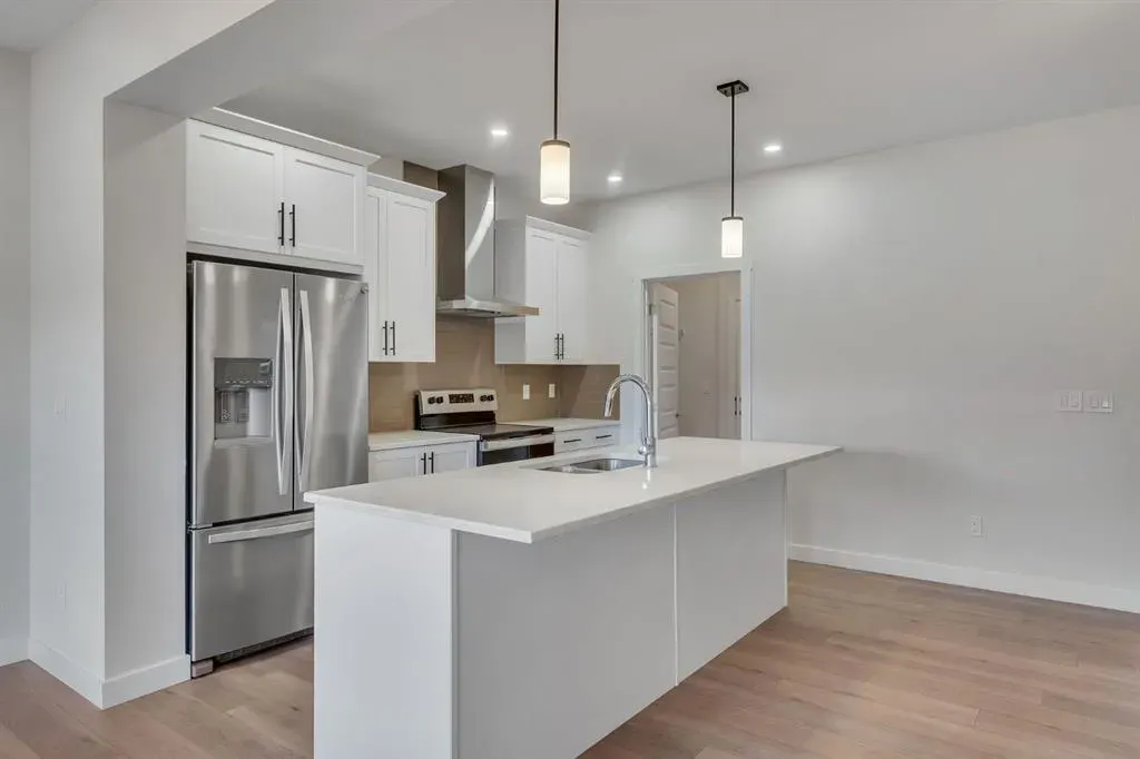 1489 Bayview Point SW