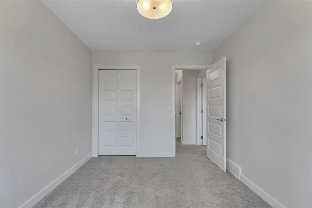 1489 Bayview Point SW