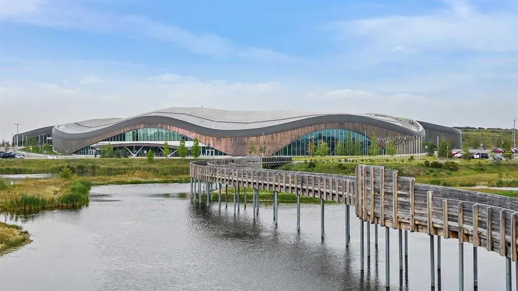 22 Royal Birch Way NW