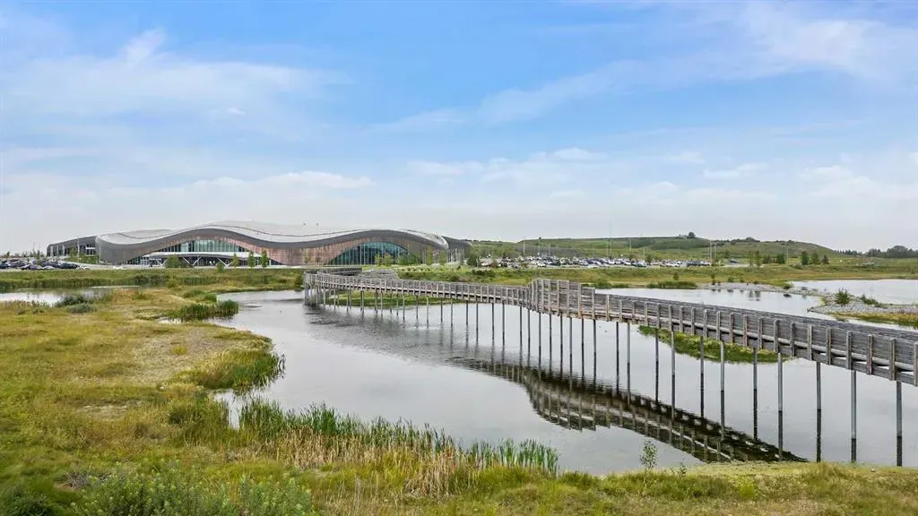 22 Royal Birch Way NW