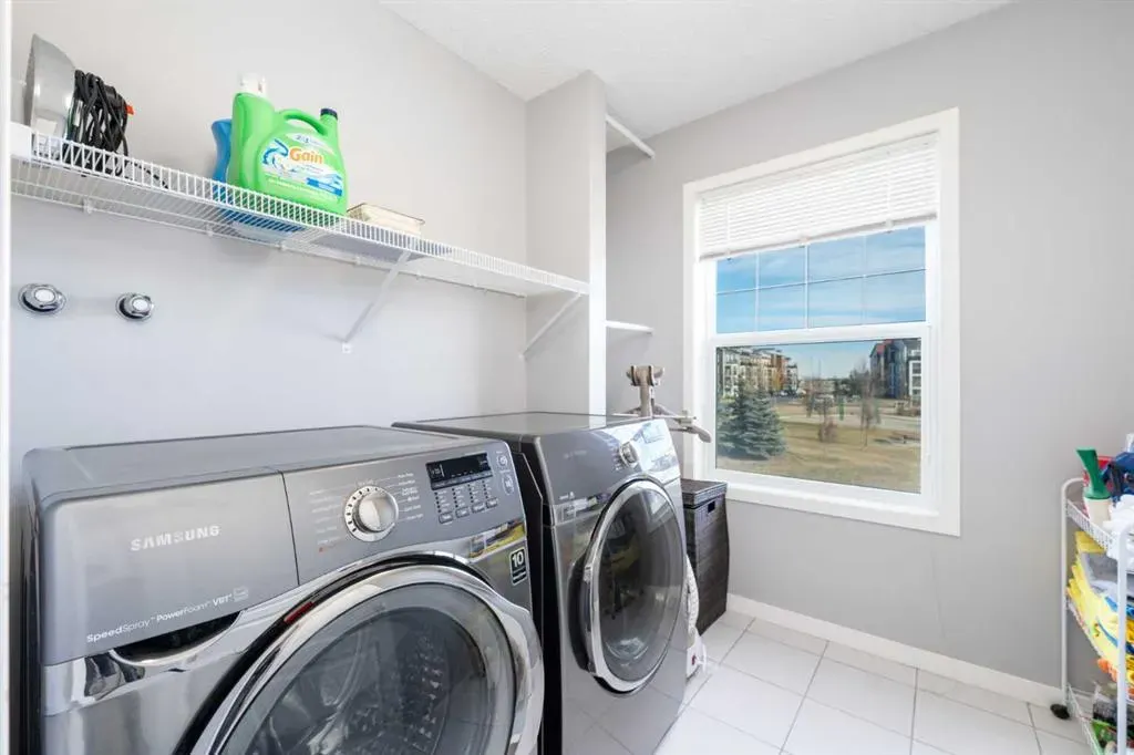 64 Copperpond Park SE