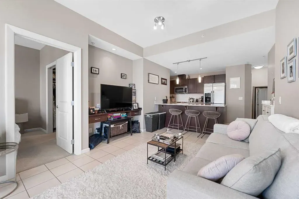 211 13 Avenue SE, #1708